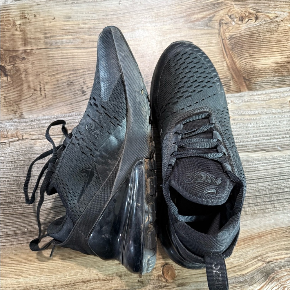 Nike Men's Black Air Max Athletic Shoes